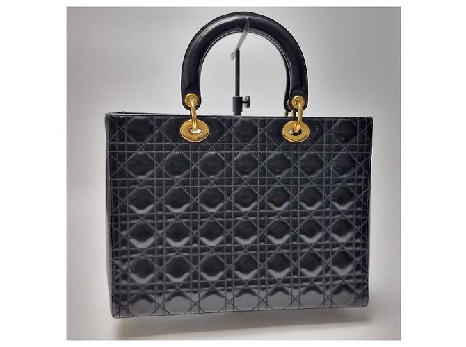 Dior Bolsa Tote Lady Black Patent Cannage Gold Hardware (Excelente, Large) Preto - vista 10