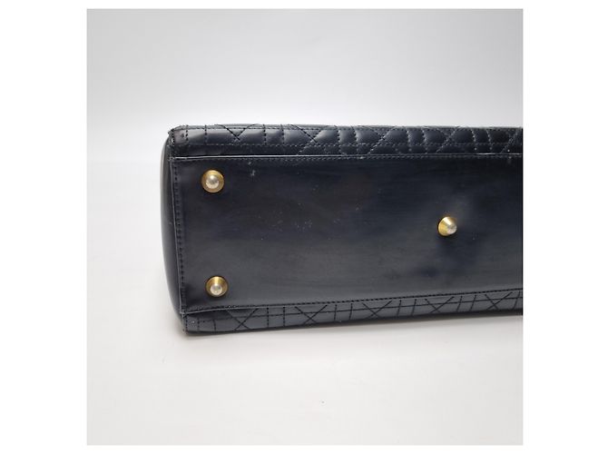 Dior Bolsa Tote Lady Black Patent Cannage Gold Hardware (Excelente, Large) Preto - vista 17