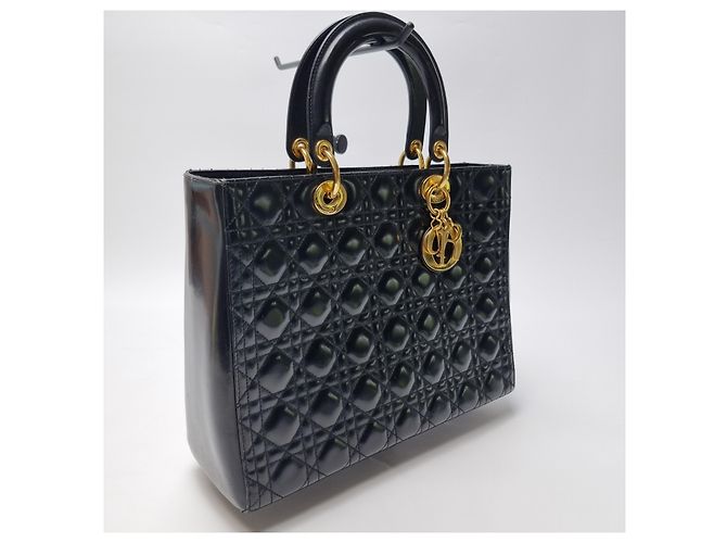 Dior Bolsa Tote Lady Black Patent Cannage Gold Hardware (Excelente, Large) Preto - vista 5