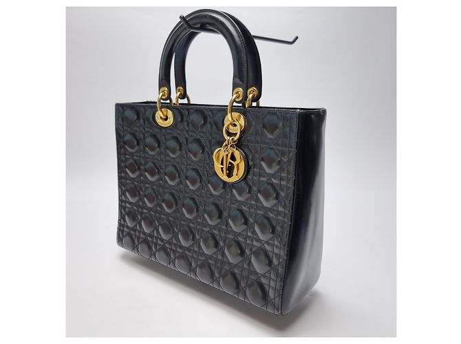 Dior Bolsa Tote Lady Black Patent Cannage Gold Hardware (Excelente, Large) Preto - vista 6
