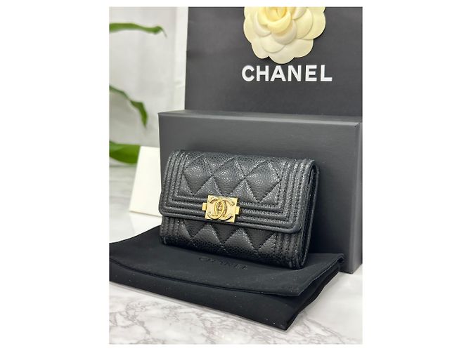 Chanel Cartera Boy Flap con botón dorado de la serie Card Wallet Multicolor - vista 2