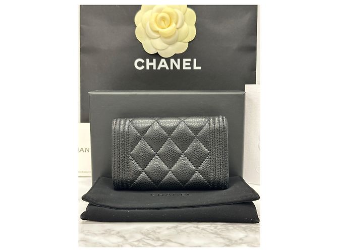 Chanel Cartera Boy Flap con botón dorado de la serie Card Wallet Multicolor - vista 3