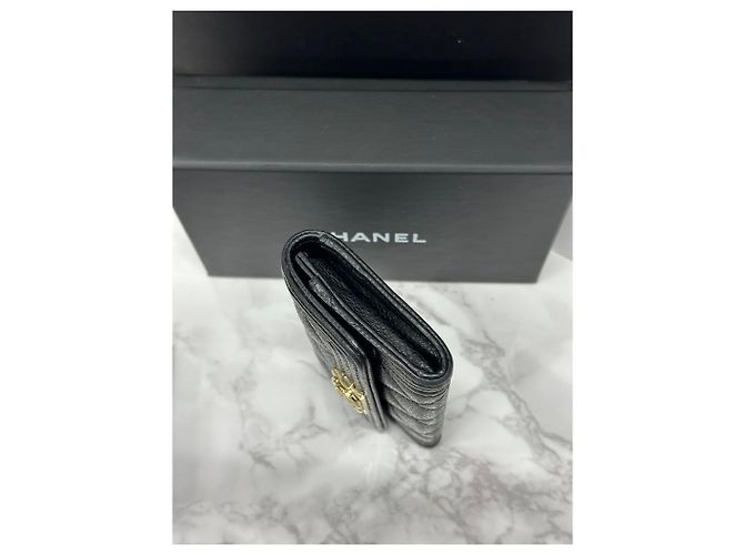 Chanel Cartera Boy Flap con botón dorado de la serie Card Wallet Multicolor - vista 4