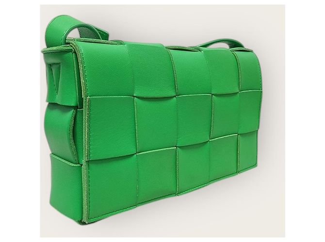 Bottega Veneta Borsa a tracolla Cassette in intrecciato verde - vista 3