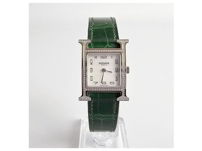 Hermès Relógio Heure para Mulher Modelo Pequeno Prateado com Diamantes e Pulseira de Alligator Verde - vista 3