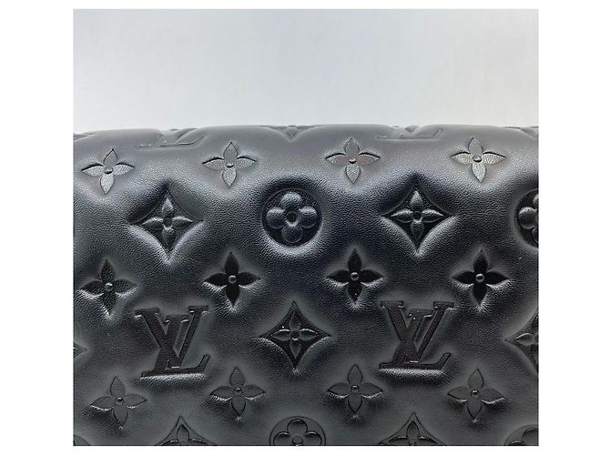 Louis Vuitton Bolso Bandolera Pochette Coussin Negro - vista 2
