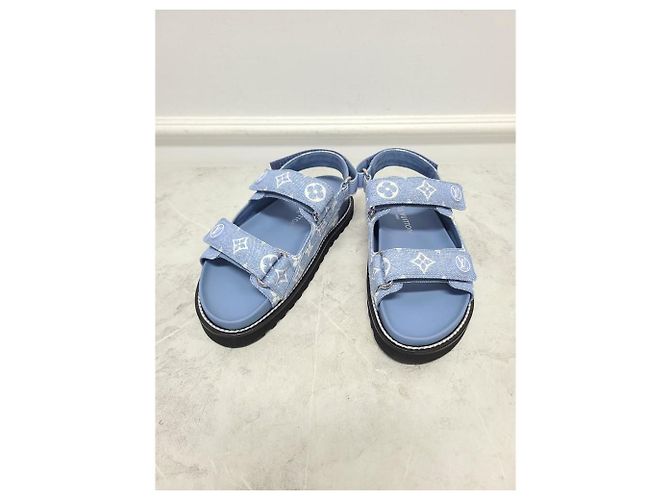 Louis Vuitton Sandali piatti in denim con velcro Monogram Paseo Blu - vista 3