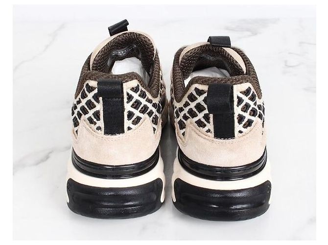Chanel Sneaker aus Wildleder-Mischgewebe Braun - Ansicht 5