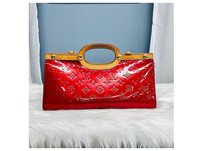 Louis Vuitton Borsa a Spalla e Borsa Tote Vernis Luxbury Rosso - vista 2