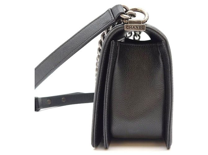 Chanel Borsa Boy Medium Caviar Chevron Black Series Nero - vista 9