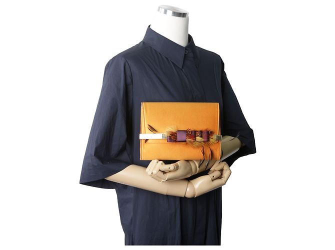 Jimmy Choo Clutch in pelle con nastro arancione - vista 13
