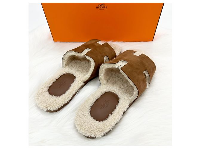 Hermès Sandali e pantofole in shearling Izmir Multicolore - vista 4