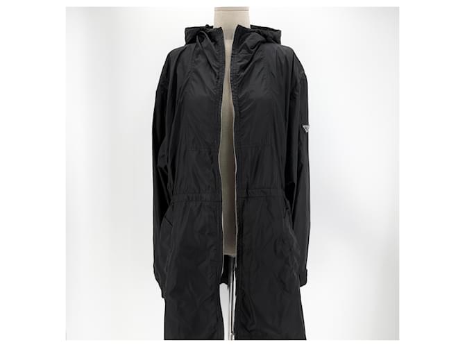 Prada Giacca a vento lunga in Re-Nylon con logo Triangle Nero - vista 3