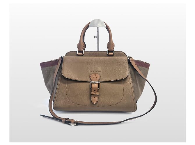 Burberry Bolsa de Ombro House Check Grain Small Banner Marrom - vista 2