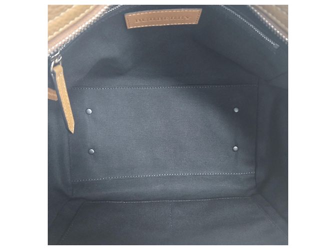Burberry Bolsa de Ombro House Check Grain Small Banner Marrom - vista 9