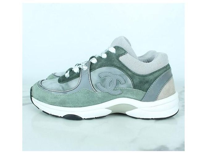 Chanel Baskets Cruise en daim vert - vue 4