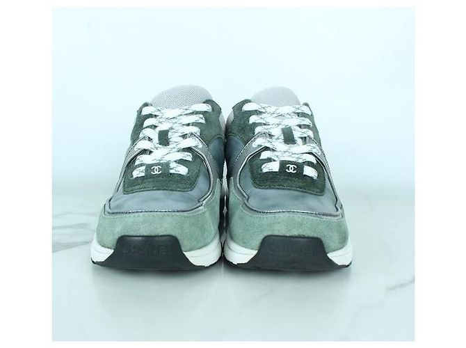 Chanel Baskets Cruise en daim vert - vue 5