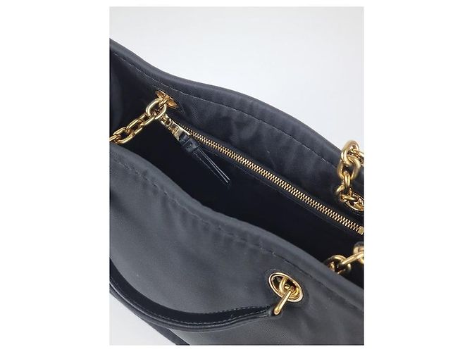 Tote Prada Bolsa de ombro acolchoada em Re-Nylon com corrente Preto - vista 15