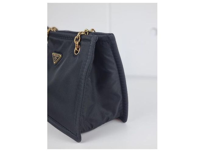 Tote Prada Bolsa de ombro acolchoada em Re-Nylon com corrente Preto - vista 6