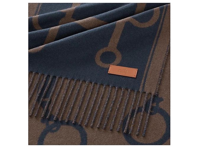 Hermès Sciarpa in Cashmere Casaque Mors Blu - vista 3