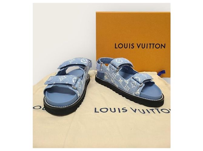 Louis Vuitton Sandali piatti in denim Monogram Paseo Velcro Blu - vista 8