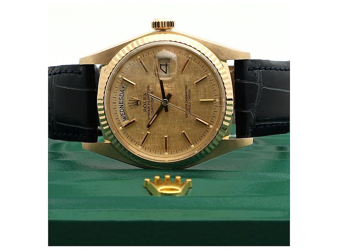 Rolex Vintage Day-Date Leather Watch for Men Golden - view 25