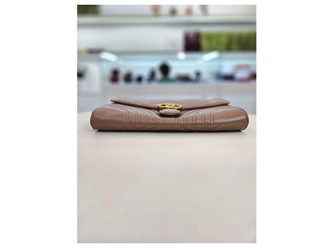 Gucci Clutch GG Marmont Matelassé Rosa Bege Marrom - vista 7