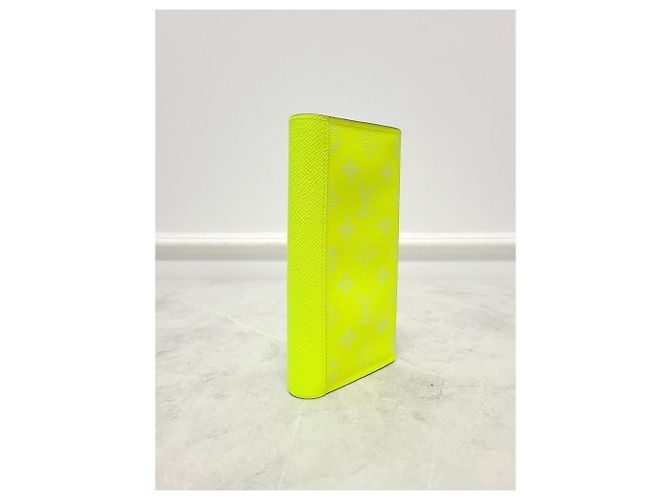 Louis Vuitton Lime Monogram Brazza Wallet Golden - view 3