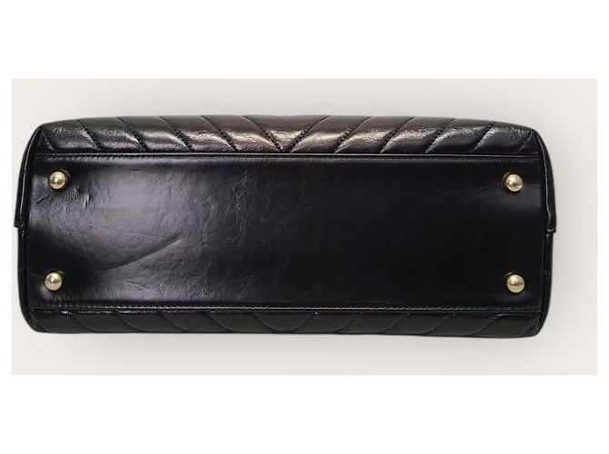 Chanel Medium Black Vintage Calfskin Chevron Coco Handle Nero - vista 7