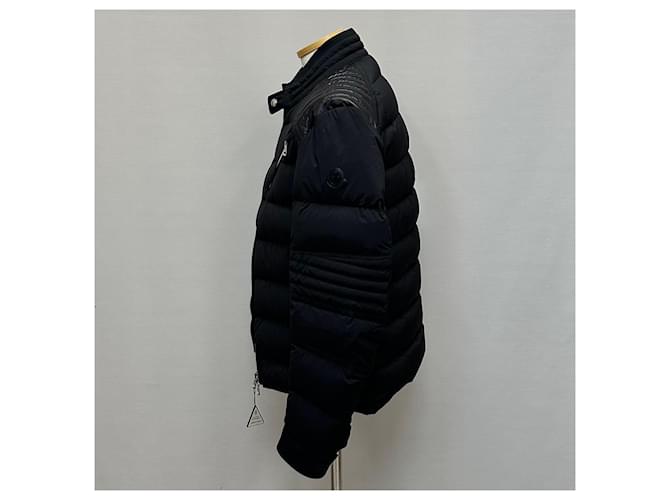 Moncler Samarens Down Jacket Silvery - view 3