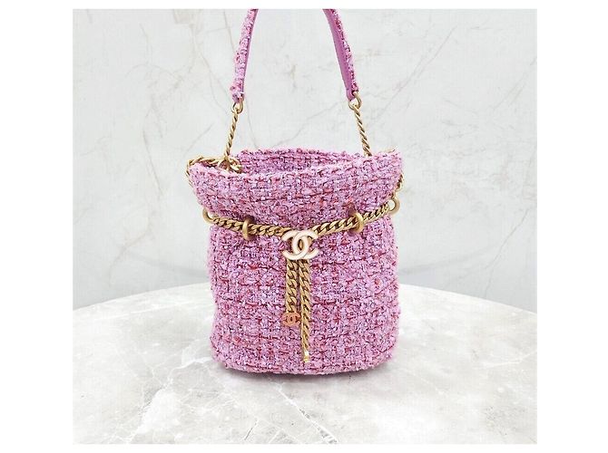 Chanel Borsa Bucket in Tweed Season con Logo CC Rosa - vista 8