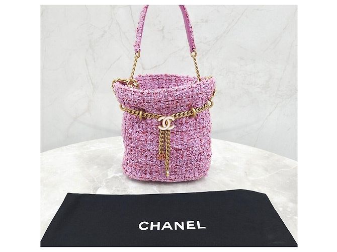 Chanel Borsa Bucket in Tweed Season con Logo CC Rosa - vista 9