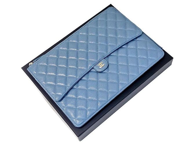 Chanel Clutch con patta in caviar Blu - vista 7