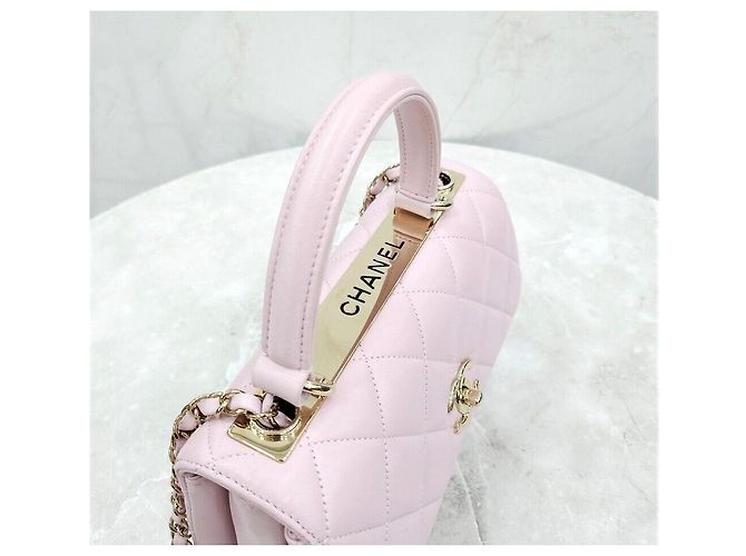Chanel Piccola borsa a tracolla in agnello rosa trendy CC con catena dorata - vista 4