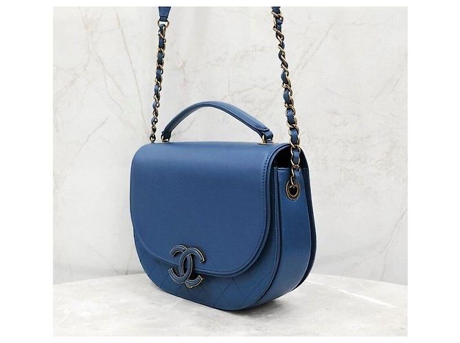 Chanel cc CC Coco Curve in pelle di vitello con patta e catena - Borsa a tracolla Blu - vista 2