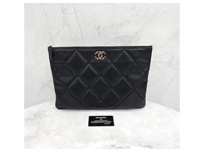 Chanel 19 Chanel Clutch Medium Black Gold Nero - vista 7