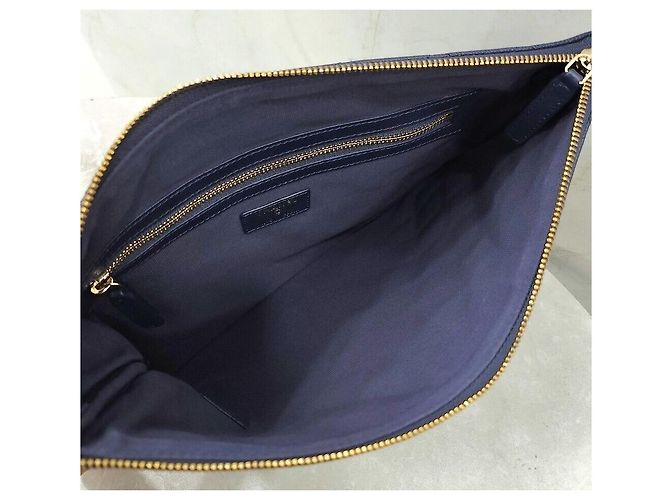 Chanel Classic New Medium Clutch Navy with Gold Hardware Caviar - view 7