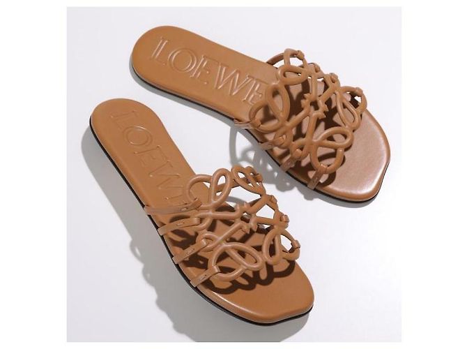 Loewe Slide Petal Anagram in pelle di vitello morbida Marrone - vista 3