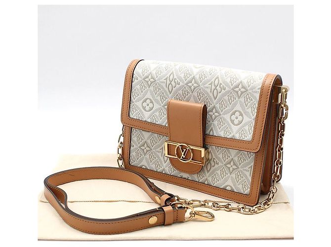 Louis Vuitton Borsa a tracolla e crossbody Dauphine MM in jacquard monogram Marrone - vista 3