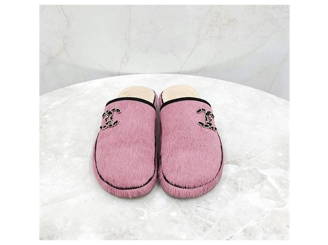 Chanel Mule in scamosciato e shearling con logo CC Rosa - vista 2