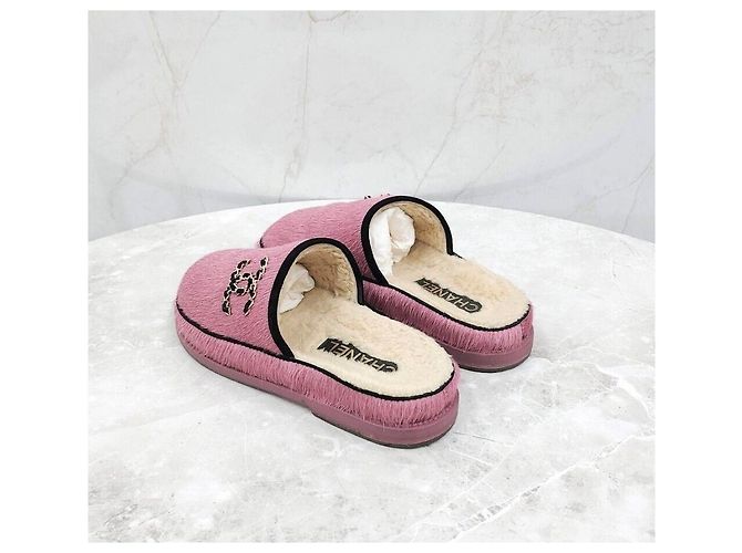 Chanel Mule in scamosciato e shearling con logo CC Rosa - vista 4