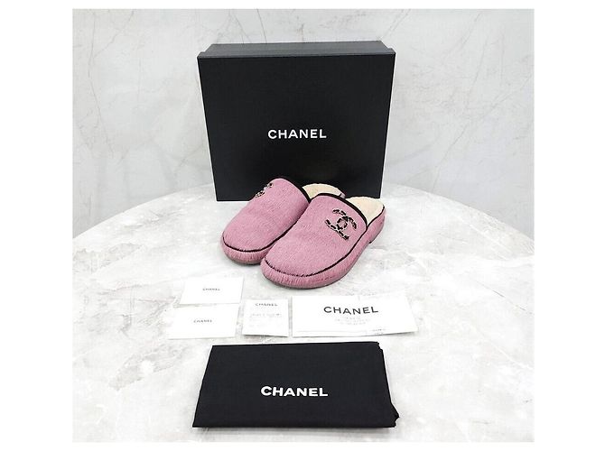 Chanel Mule in scamosciato e shearling con logo CC Rosa - vista 7
