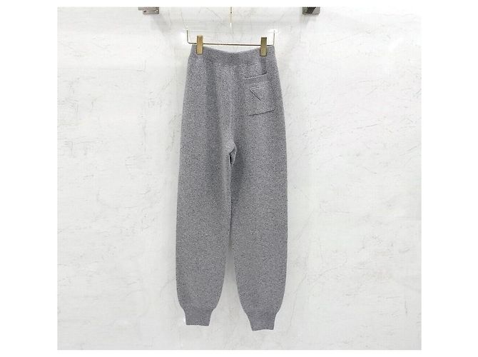 Prada Pantaloni Jogger in Maglia con Logo Triangolo in Cashmere Marrone - vista 2