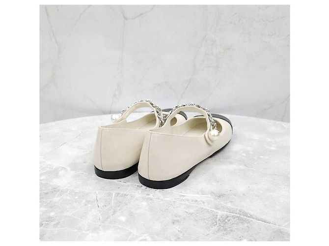 Miu Miu Weiße Lack-Ballerinas - Ansicht 5