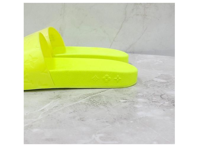 Louis Vuitton Pantofole Monogramma Neon Acquerello Argento - vista 7