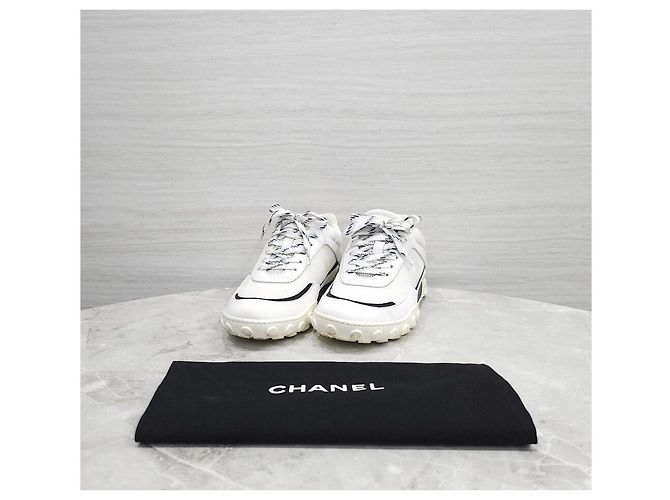 Chanel Sneakers da tennis in mesh bianco - vista 7