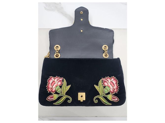 Gucci Borsa a tracolla Marmont Medium Velvet LOVE Pearl Flora Nero - vista 17