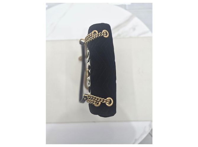 Gucci Borsa a tracolla Marmont Medium Velvet LOVE Pearl Flora Nero - vista 2