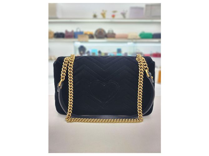 Gucci Borsa a tracolla Marmont Medium Velvet LOVE Pearl Flora Nero - vista 5
