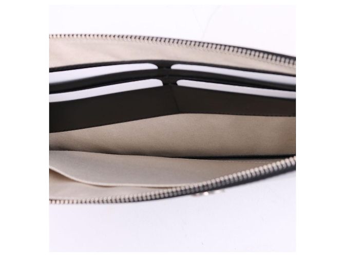 Gucci Clutch con tracolla Marmont non utilizzata Nero - vista 12